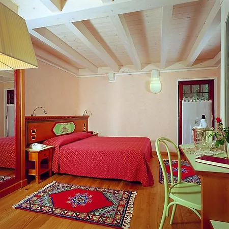Hotell Ideal