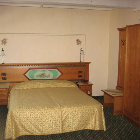 Hotell Ideal