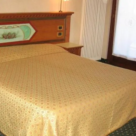 Hotell Ideal Madonna